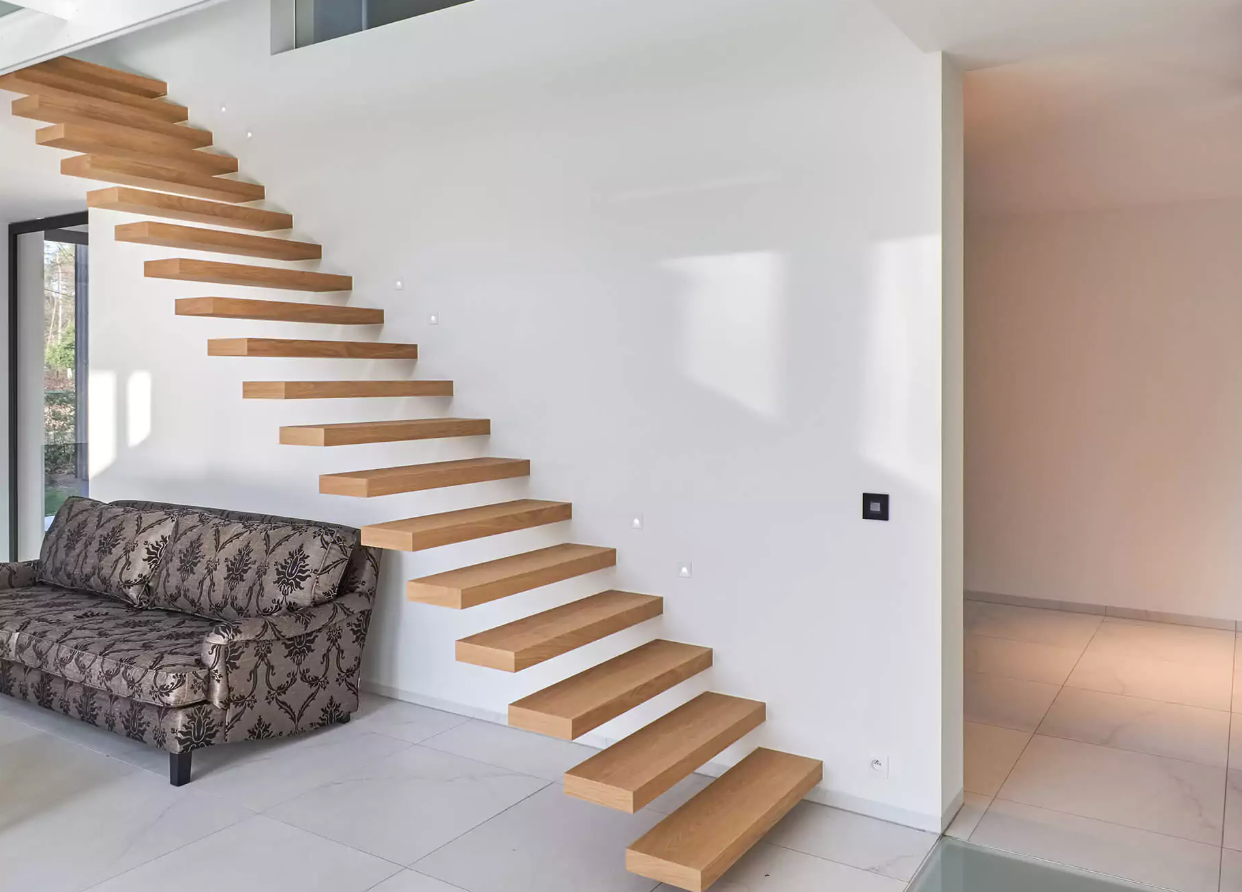 Drewniane schody – piękne i fukcjonalne, ale czy wytrzymałe?